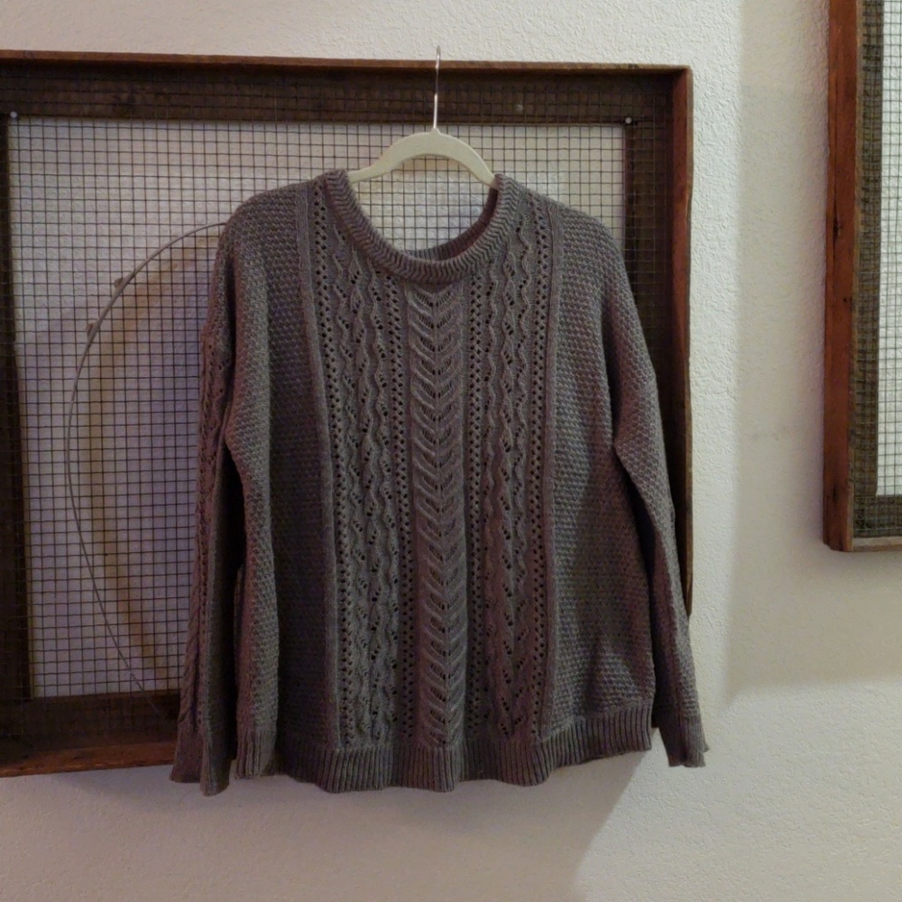 Old Navy sweater